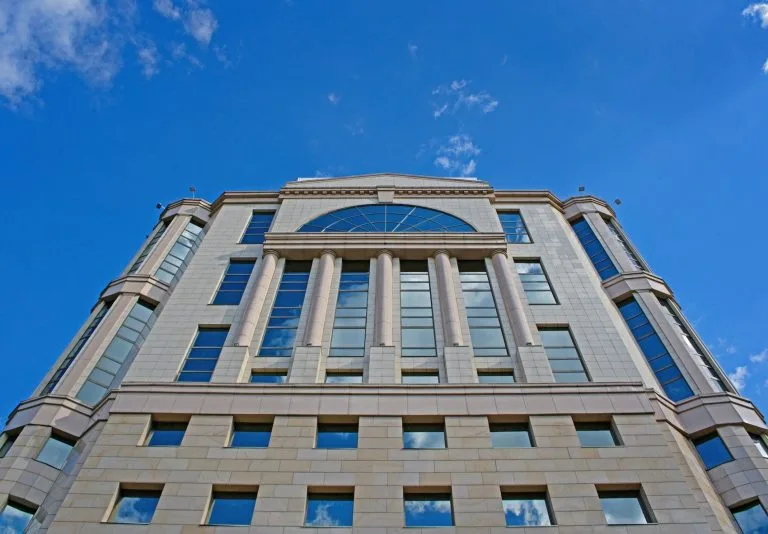 Бизнес-центр Central City Tower, подключённый к платформе Clüch FM